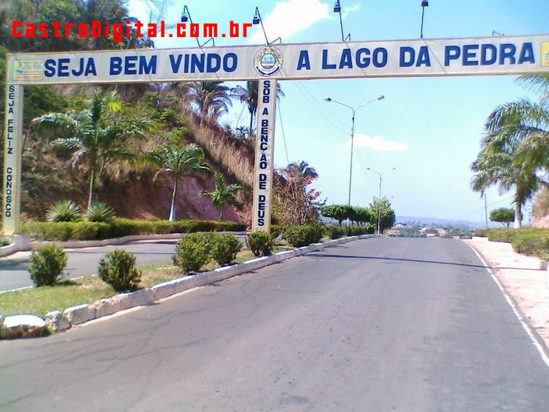 [chegada-lago-da-pedra.jpg]