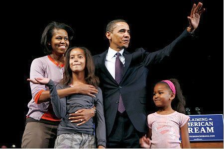 [obama_family.jpg]