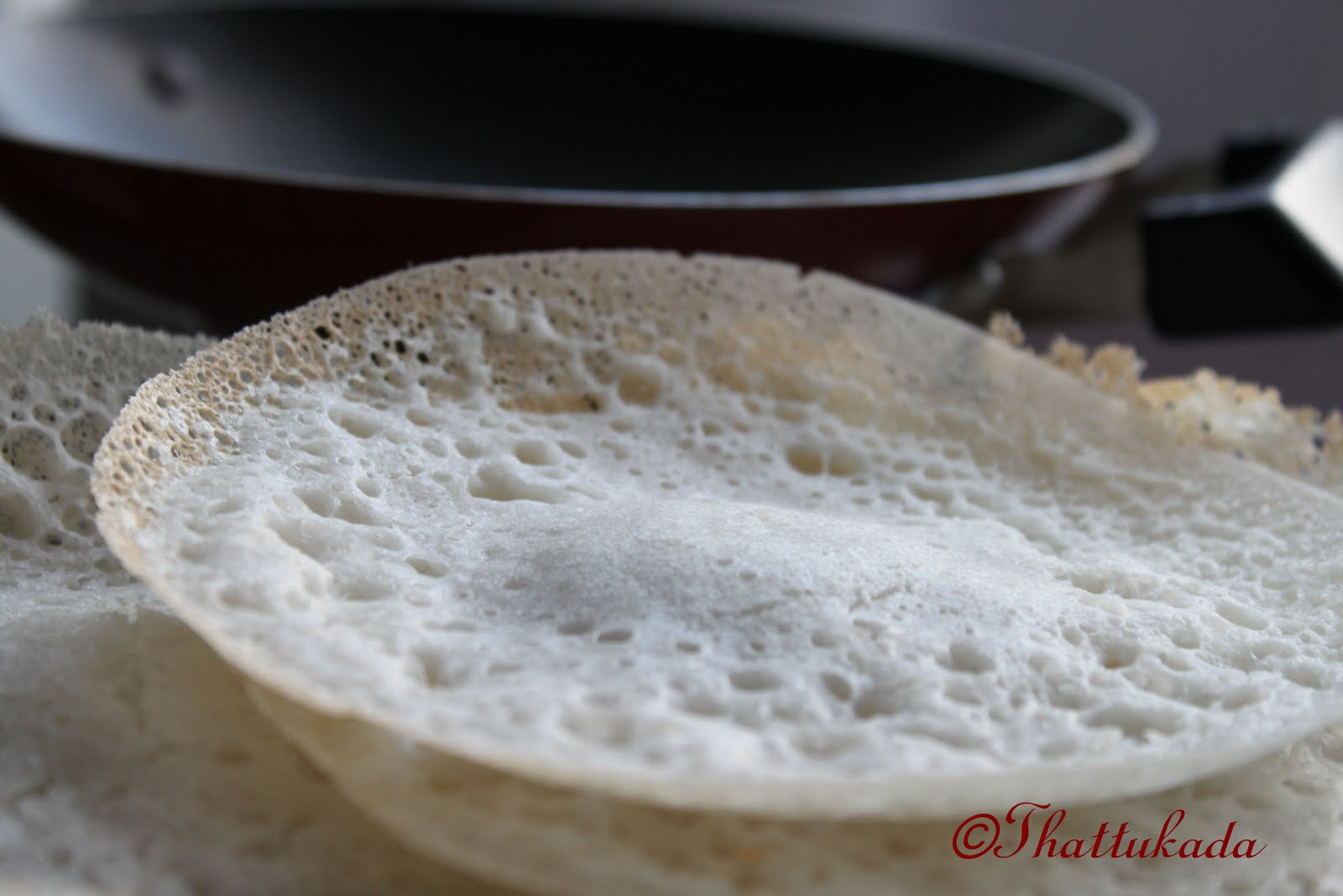 Easy Vellayappam / Palappam with Rice Flour Thattukada