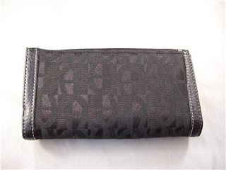 Welcome to Mamahana's Boutique: Womens Black Etienne Aigner Checkbook ...