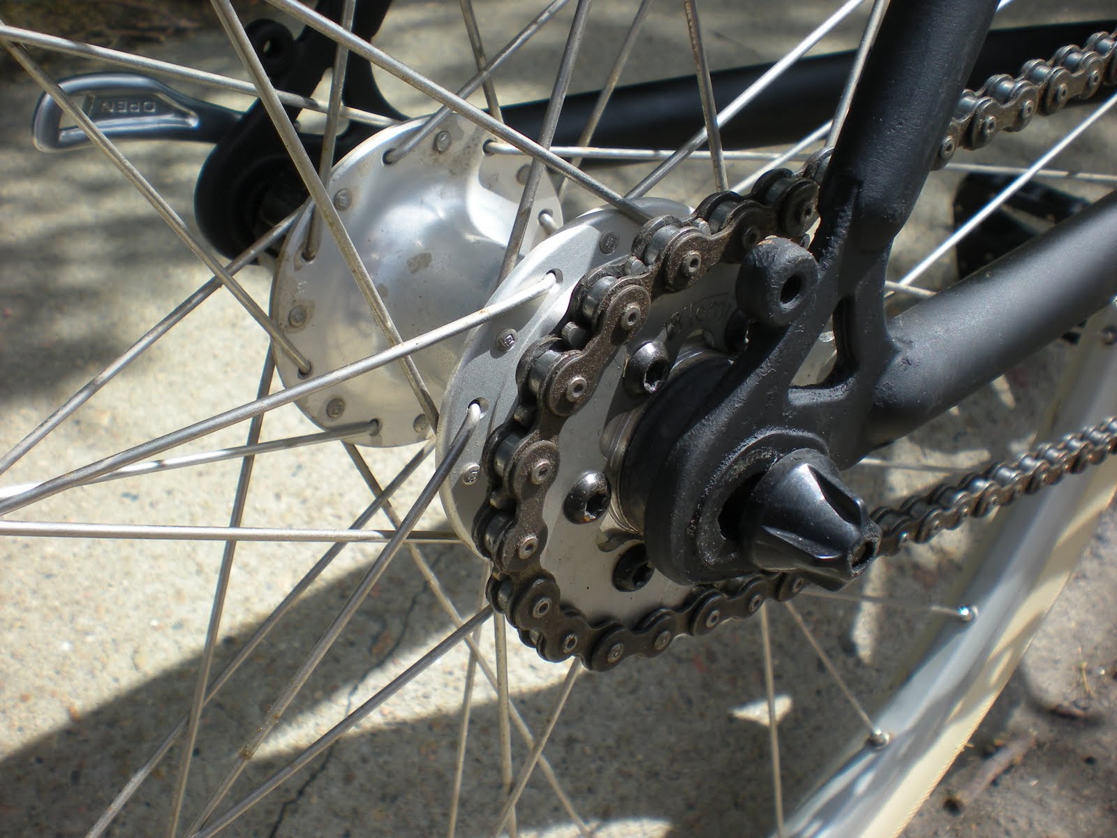 Two Wheels - Six Strings: September 2010