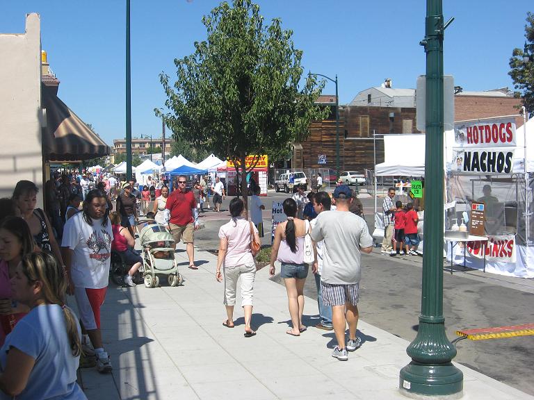 [Central+Ave+Facing+11th.JPG]