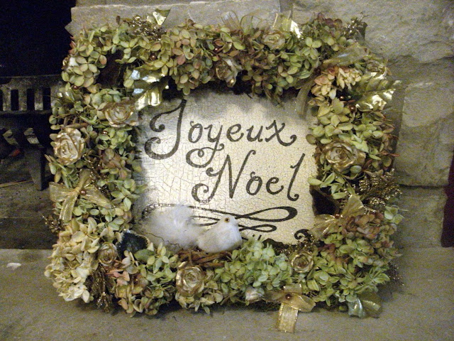 Joyeux+Noel+Wreath-+Cherubino+Crafts.jpg
