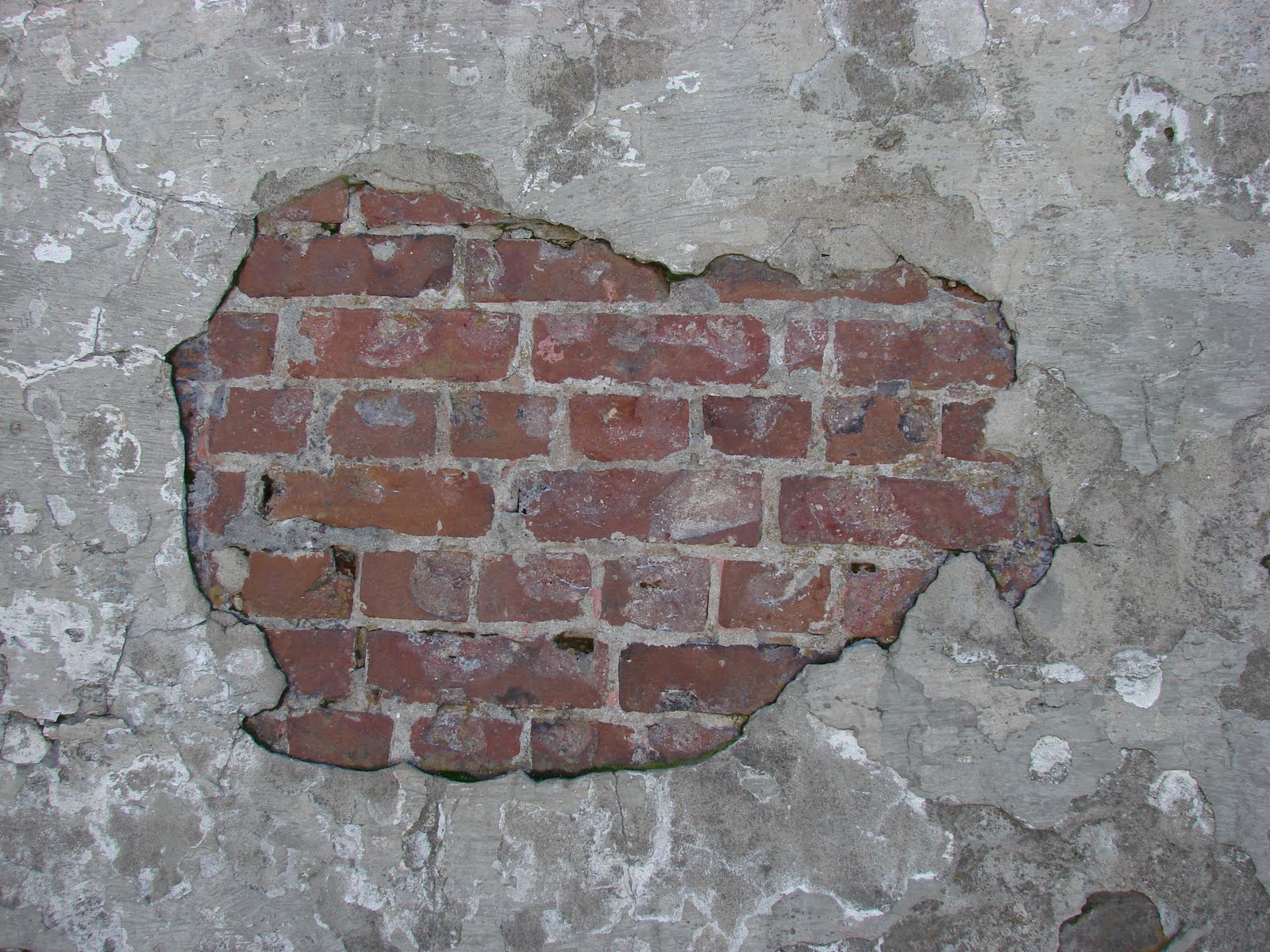 [ruined-brick-wall.jpg]