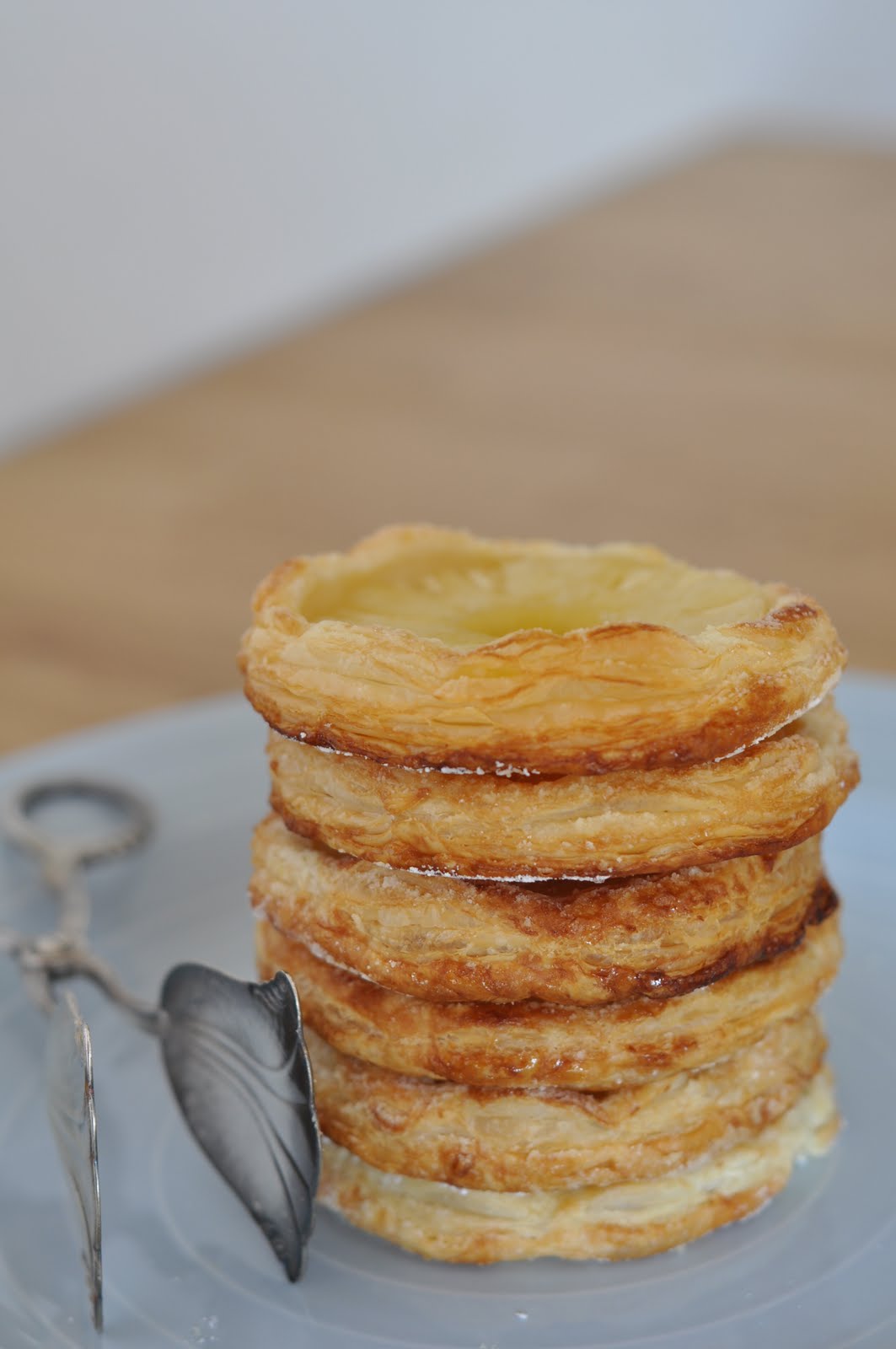 agata's kitchen Pineapple puff pastry cookies