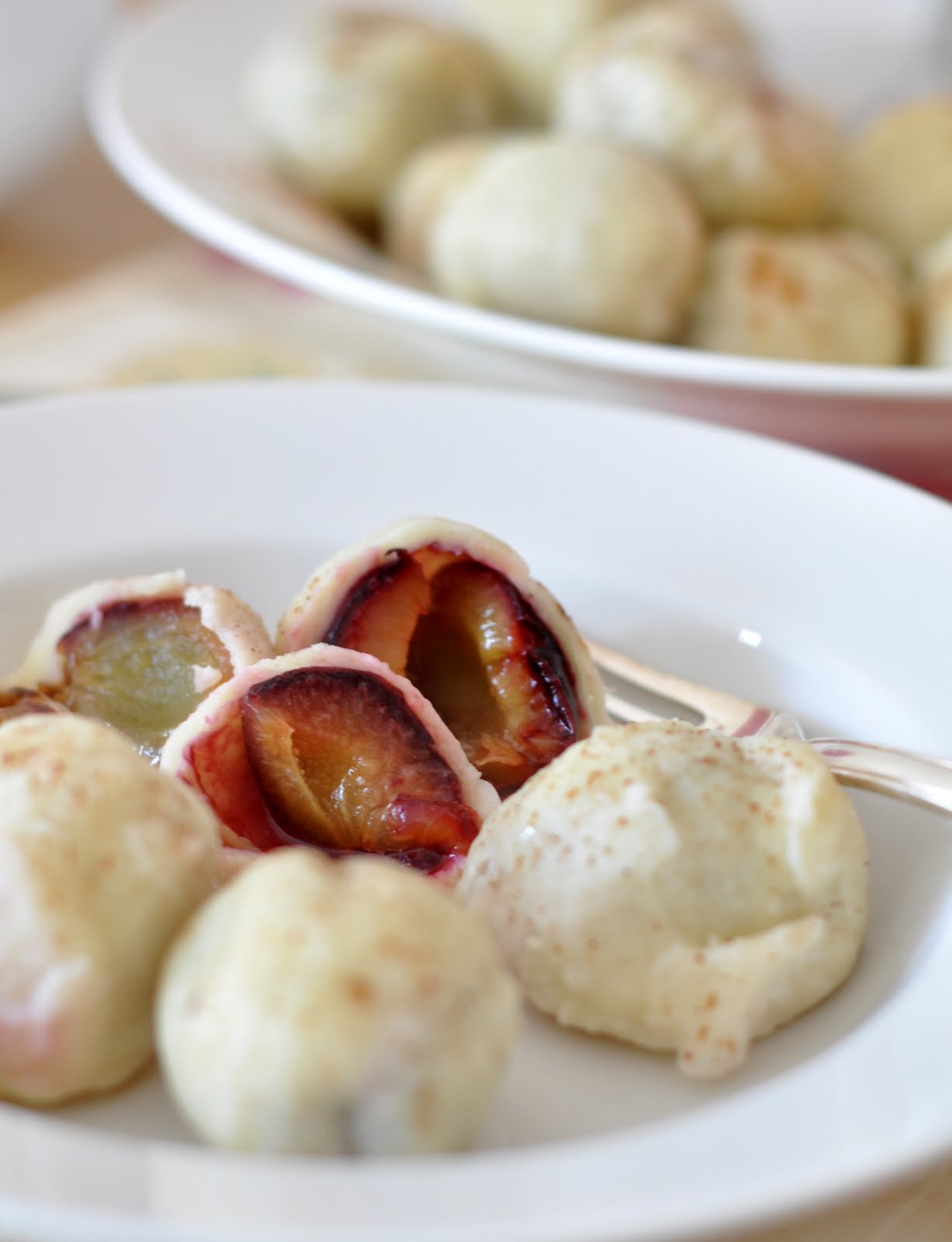 agata's kitchen Cottage cheese dumplings with plums