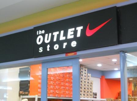 riverbanks nike outlet