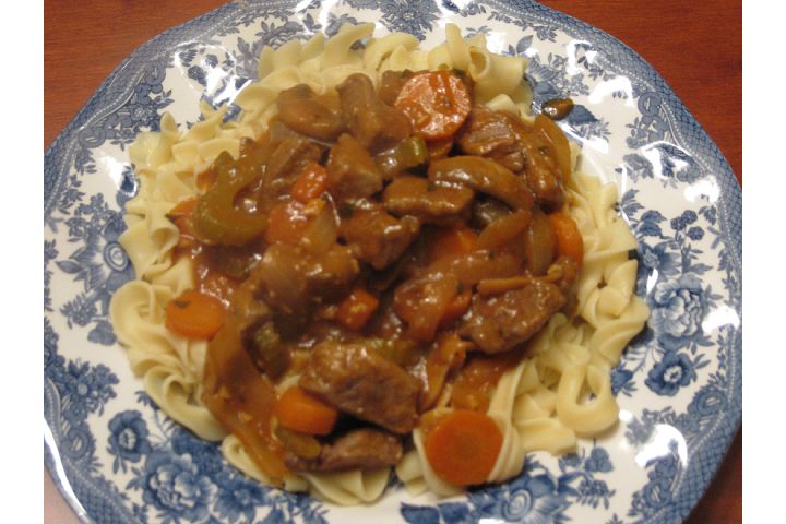 Tiffany&amp;#39;s Temptations: Beef and Paprika Ragout