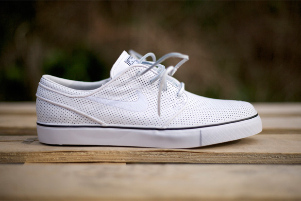 nike sb white leather