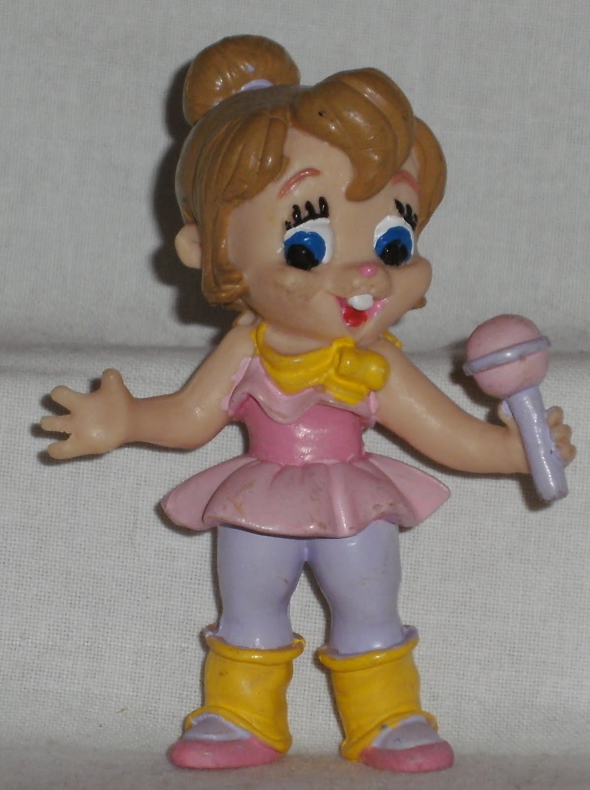 [BRITTANY+(ALVIN+Y+LAS+ARDILLAS).JPG]