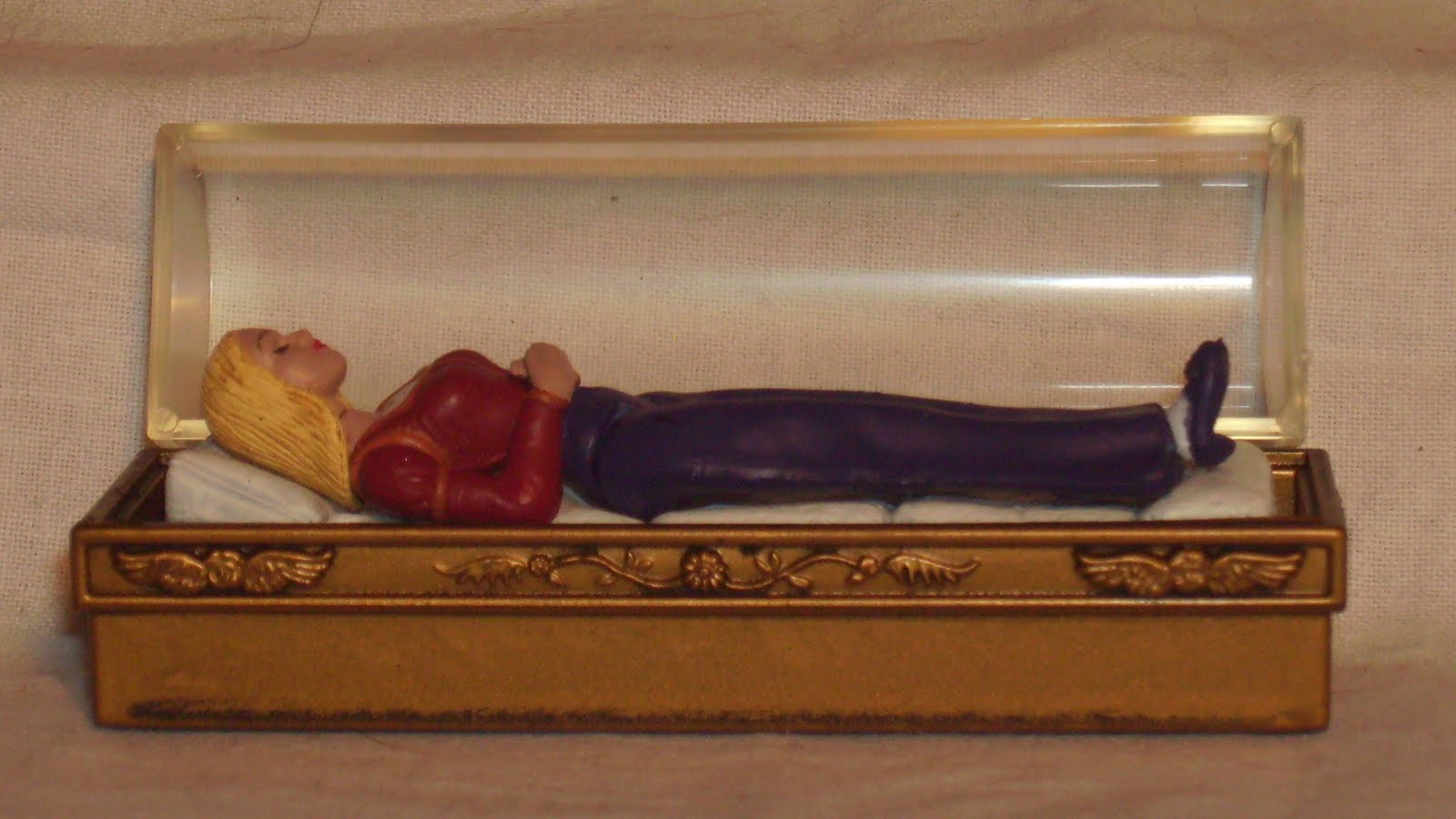 [BELLA+DURMIENTE,+LA+(SHREK).JPG]