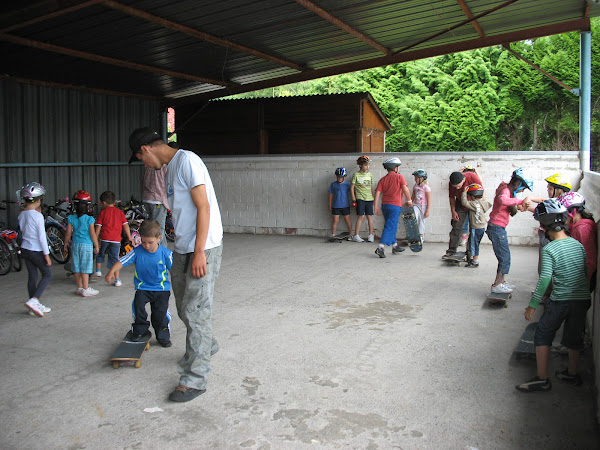 Par une belle journée d'été à l'école de St Vaast le 9 Juillet 2009 (Plaine de Jeux)