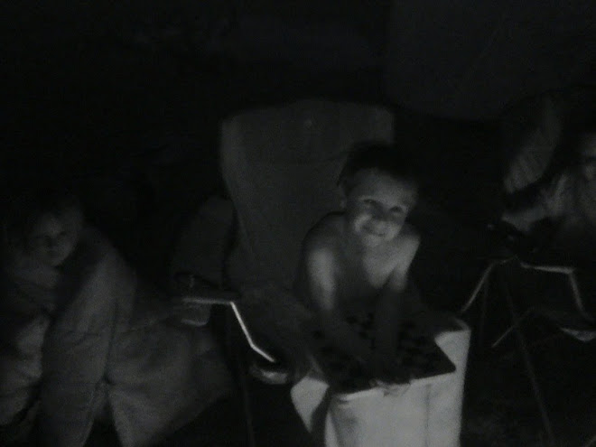 When it got dark, Darin told scarry stories!!!