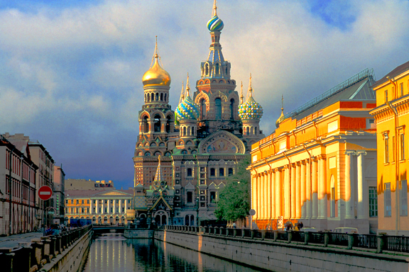[Russia - St. Petersburg - Canal w.Ch.of the Savior Hz]