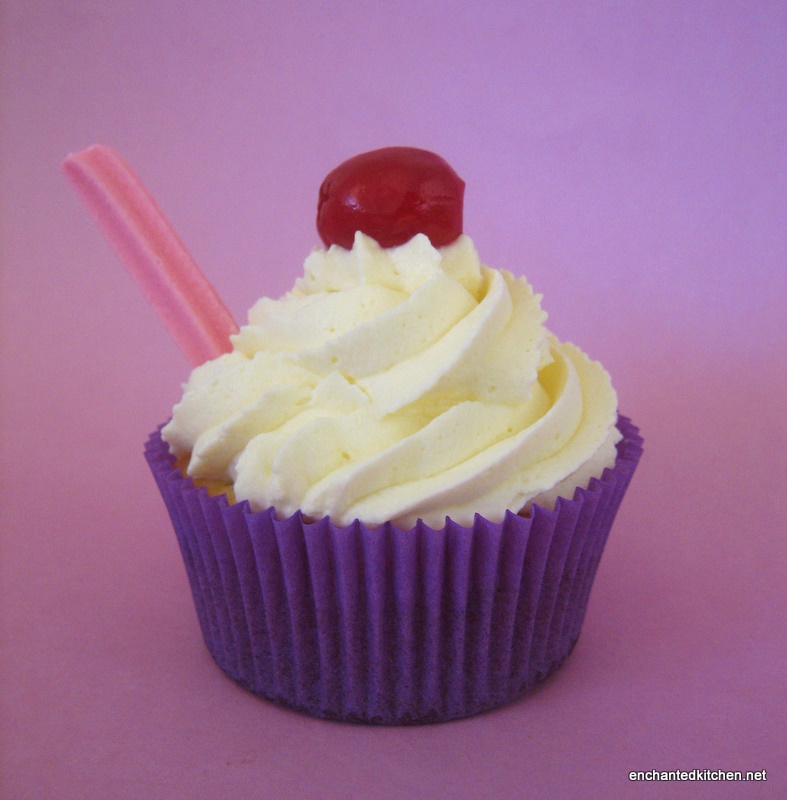 how to ice cupcakes. The cupcake consists of a