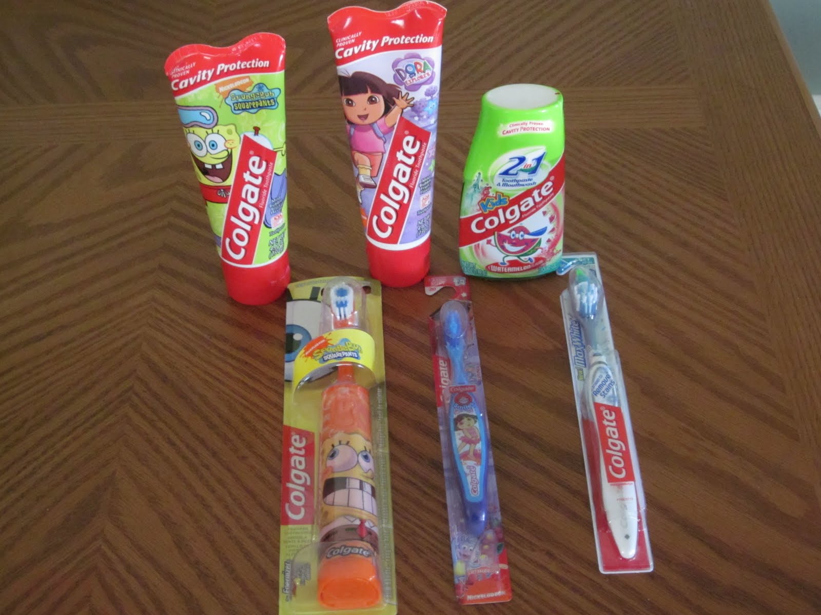 Mother of 1 Princess and 2 Princes COLGATE KIDS TOOTHBRUSHES AND TOOTHPASTES PRODUCT REVIEW