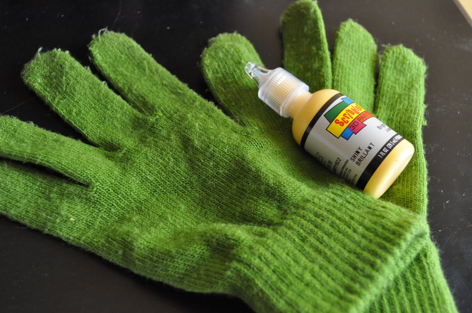 Little Birdie Secrets: one-step quilting gloves tutorial