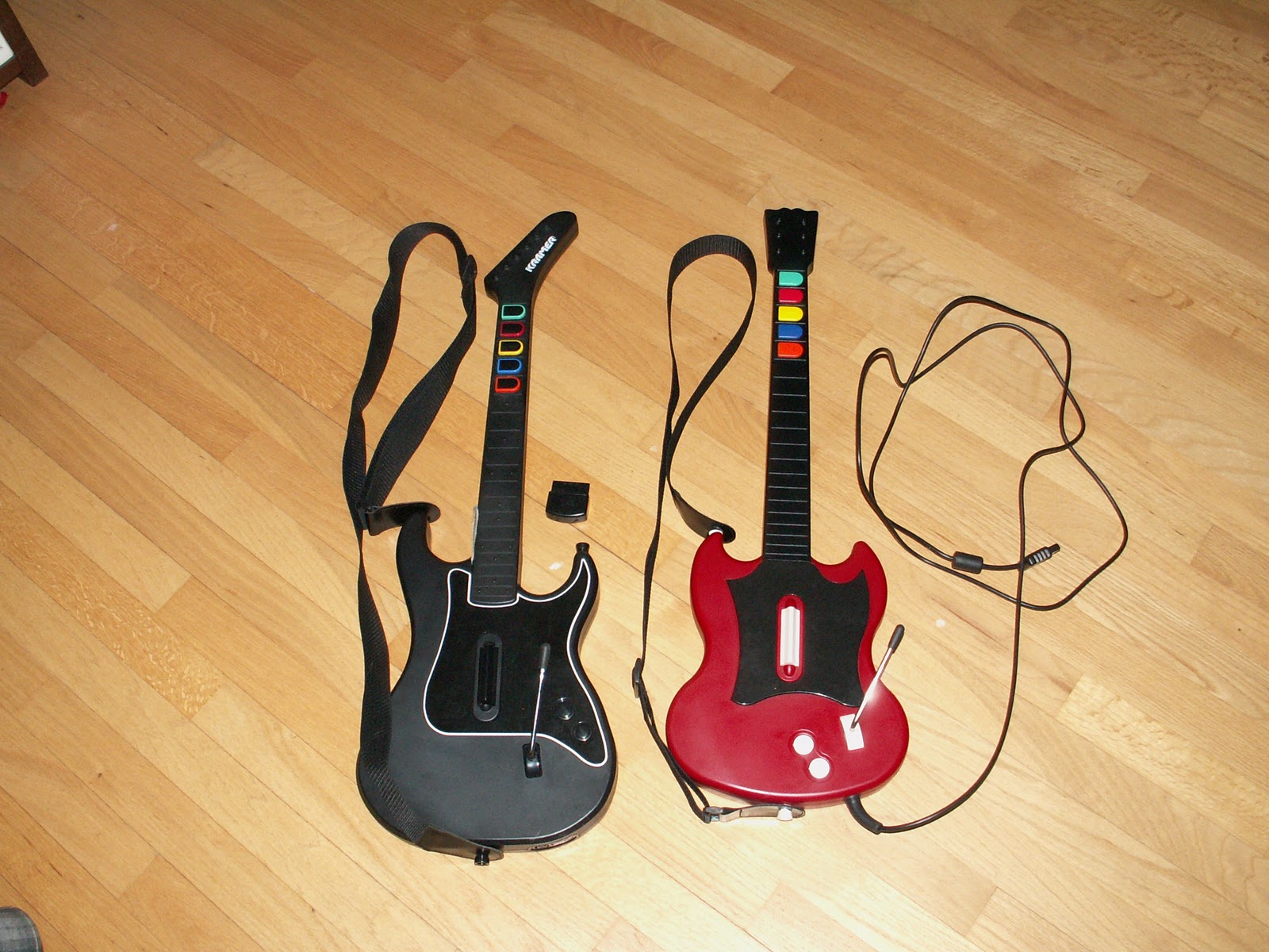 Seven Random Characters Working Guitar Controllers GET!