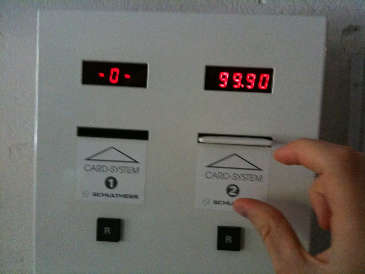 Because life is a hack ! Free laundry for everybody )