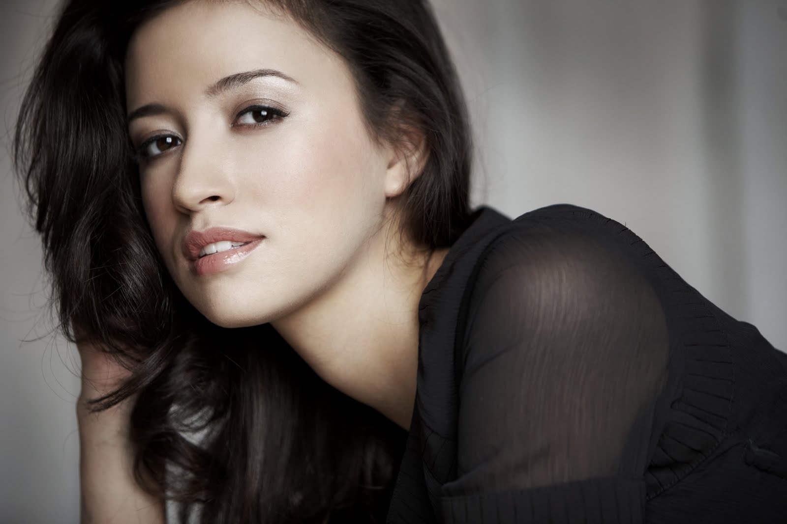 Christian Serratos (Angela Weber) Christian Serratos Photo (5722072) Fanpop