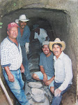 Vecinos construyen tunel para drenajes 2003