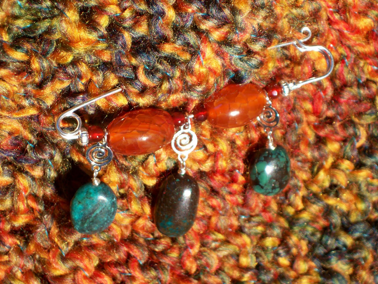 Craftopotamus Shawl & Brooch