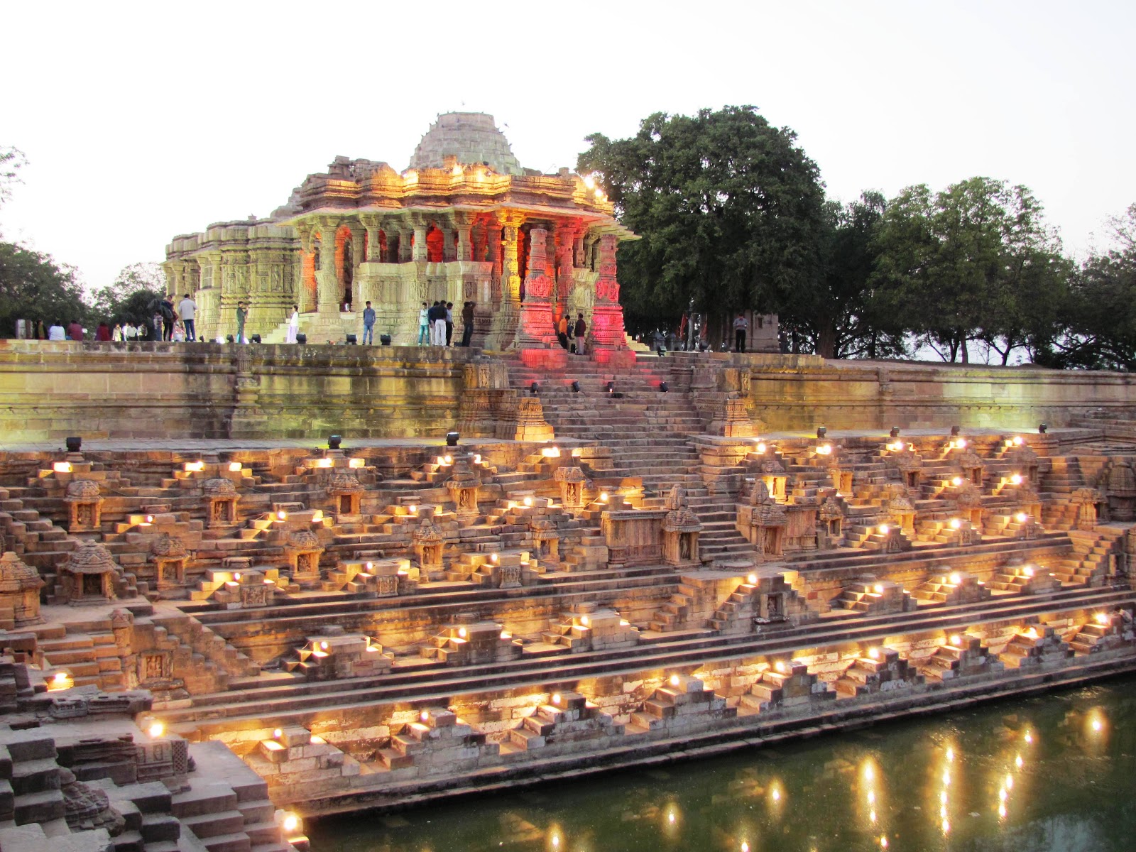 HERITAGE SITES AROUND AHMEDABAD