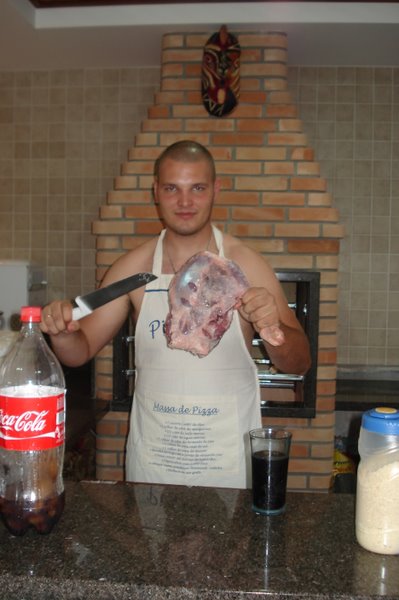 Tio Gabriel fazendo carneiro para Ano Novo!