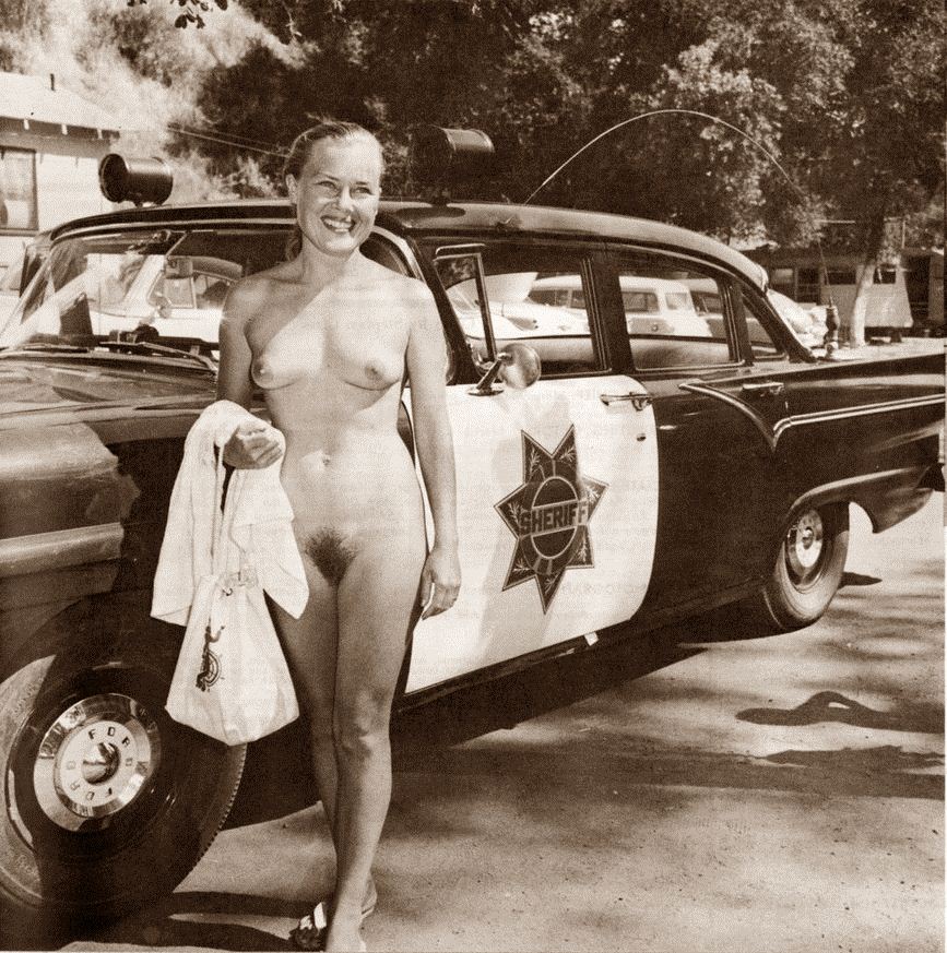 Nudes With Old Cars 62