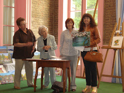 Entrega de diploma del Patronato de la infancia para participar del calendario del 2011