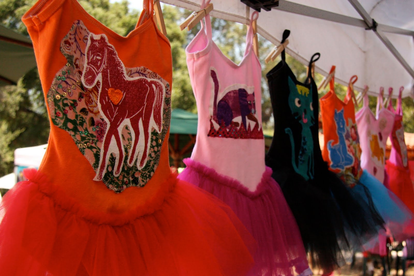 Hosting the Ojai Valley Lavender Festival 6/26/10, cute dress