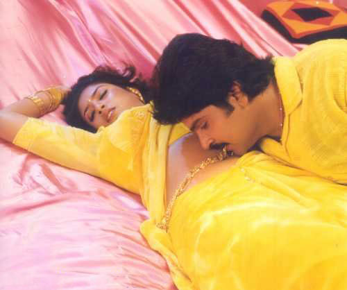 FILM ACTRESS HOT PICS Sanghavi Hot Navel Kiss In Yellow Saree