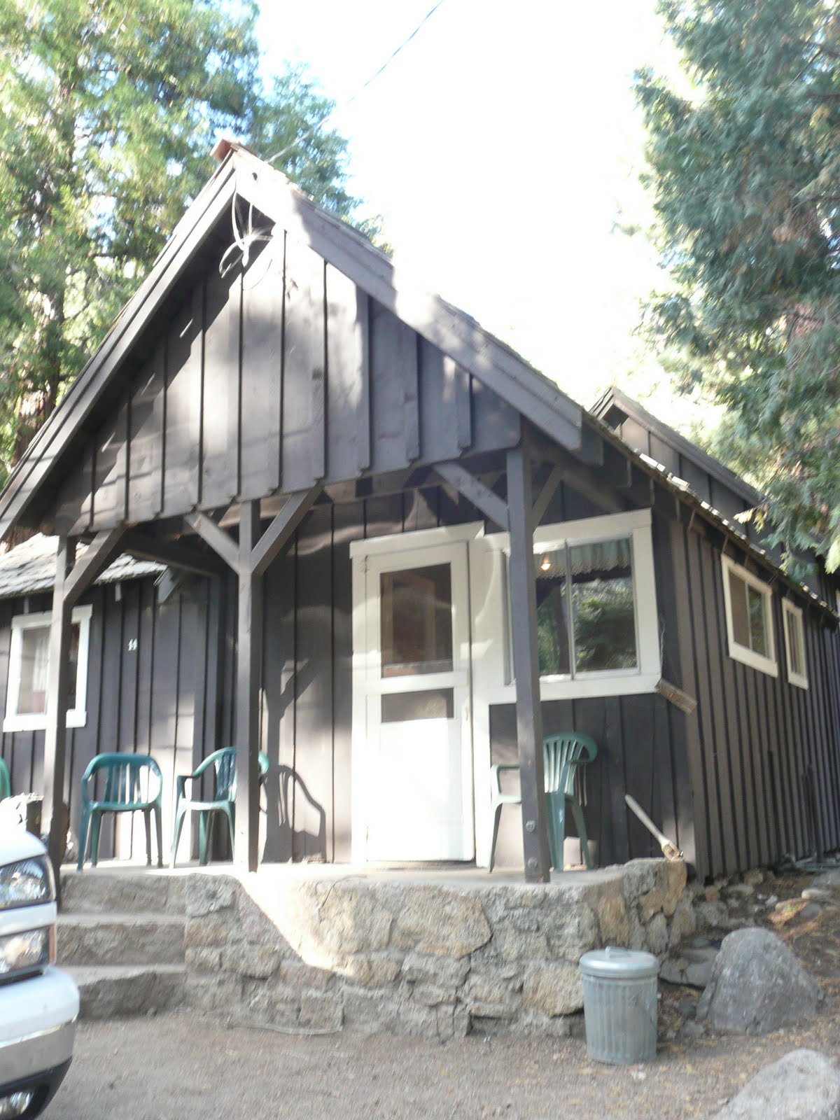 WHITE GATE GARDENS Kennedy Meadows