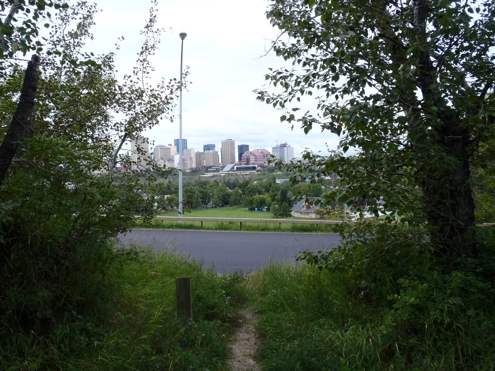 Adventures of a Saskatchewan Girl: Edmonton Fantastic #4 - River Valley