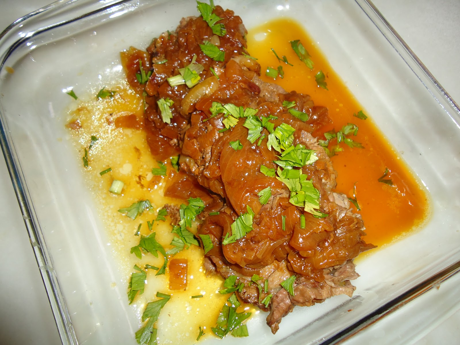 Na Casinha da Paty...: Carne com Cebola na Panela de Pressão
