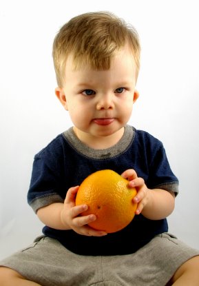 [toddler+with+orange.bmp]