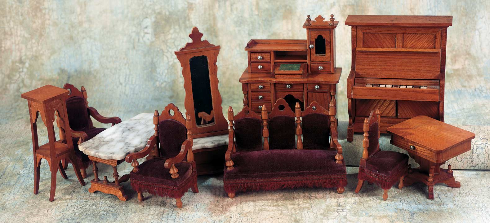 Amy's Miniatures and Smalls / Lundby Doll Houses Plus Any House 3/4