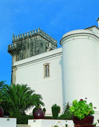 [pousada-estremoz-building-01.jpg]