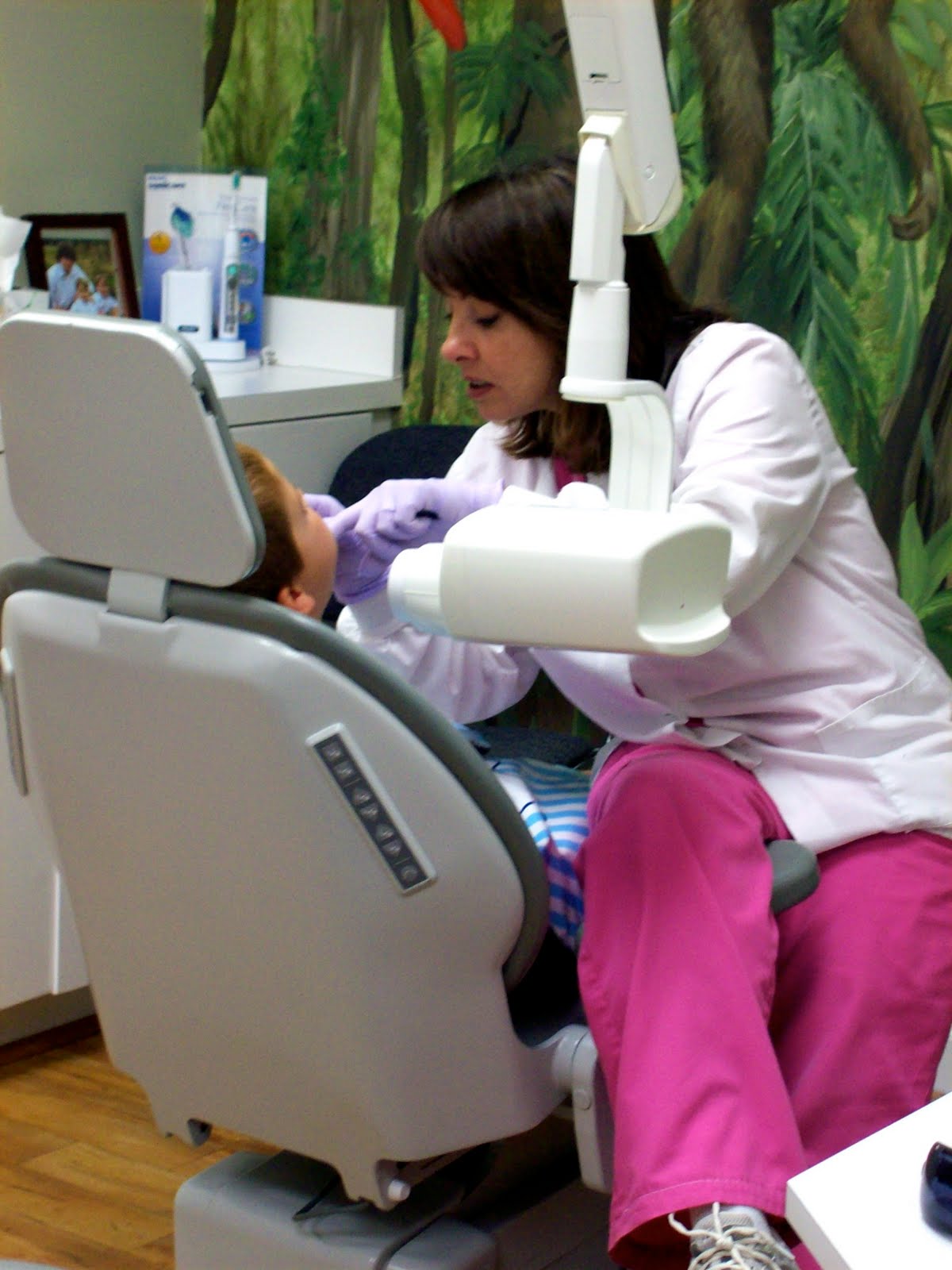 grass-stains-rockin-the-dentist-s-office