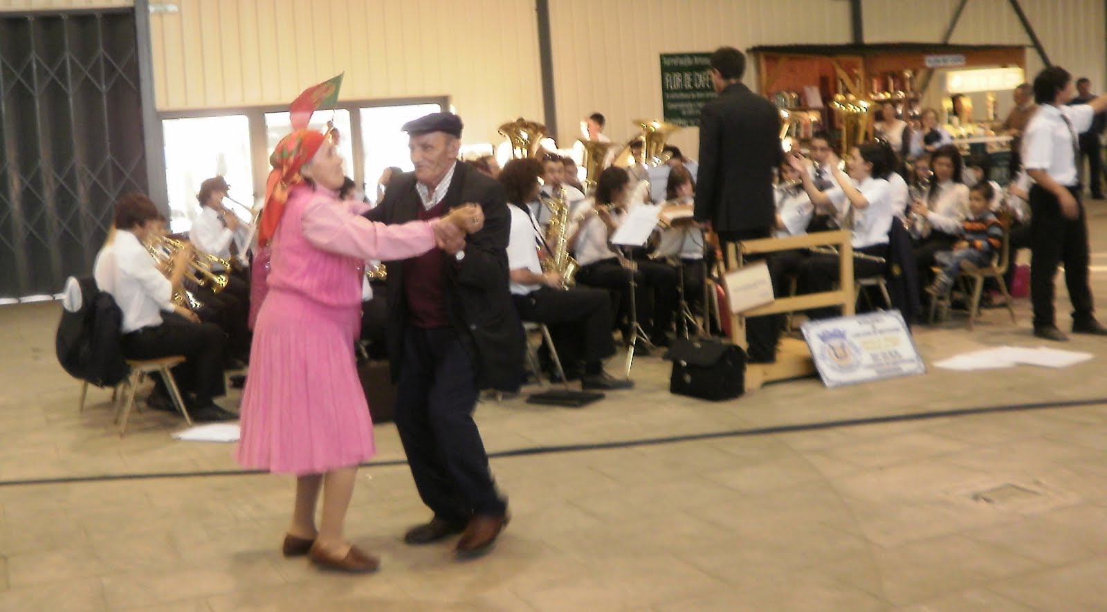 Lebução de Valpaços Carrazedo de Montenegro Castanha e Animação