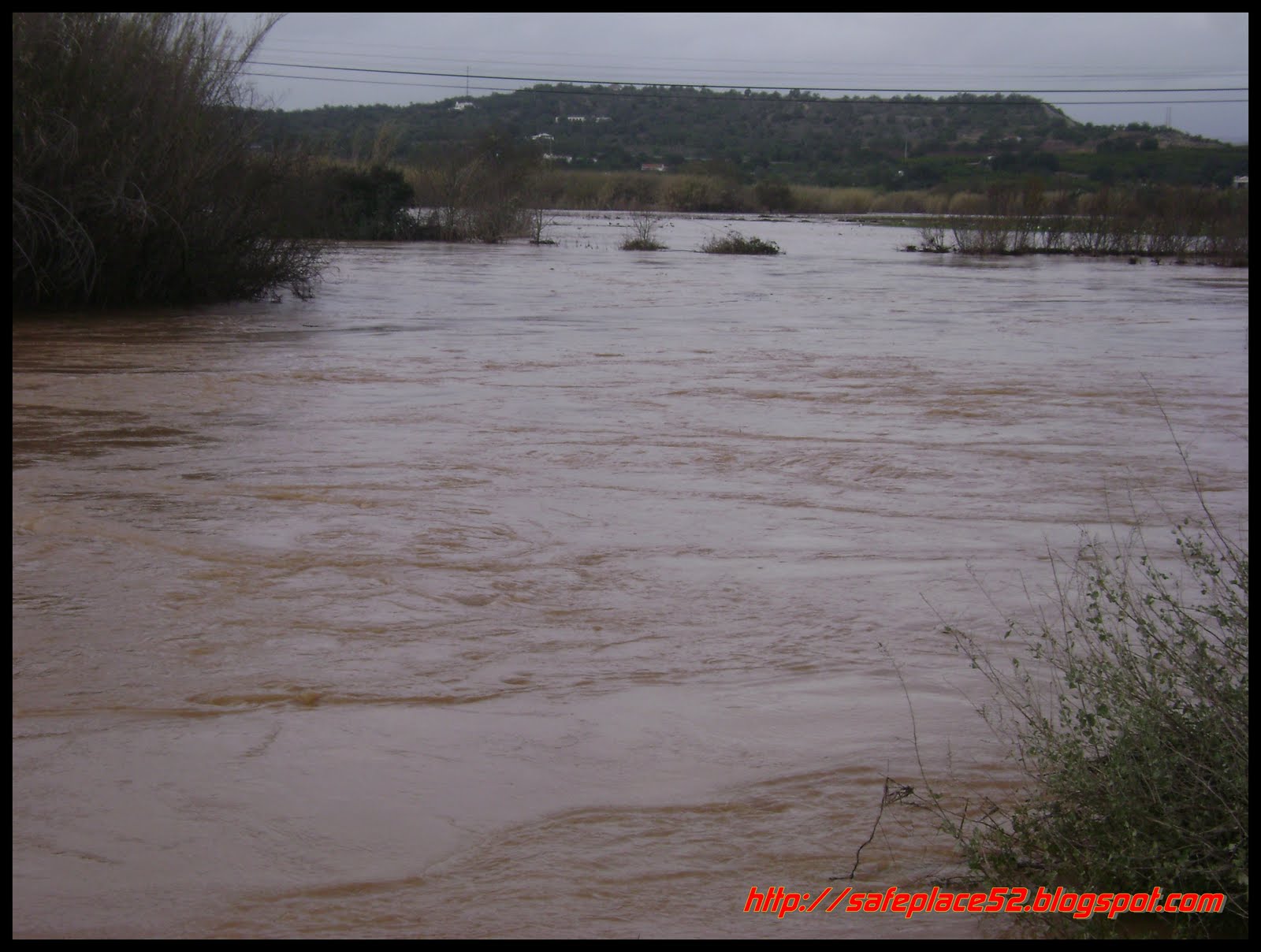 [curva+asseca+cheia.JPG]