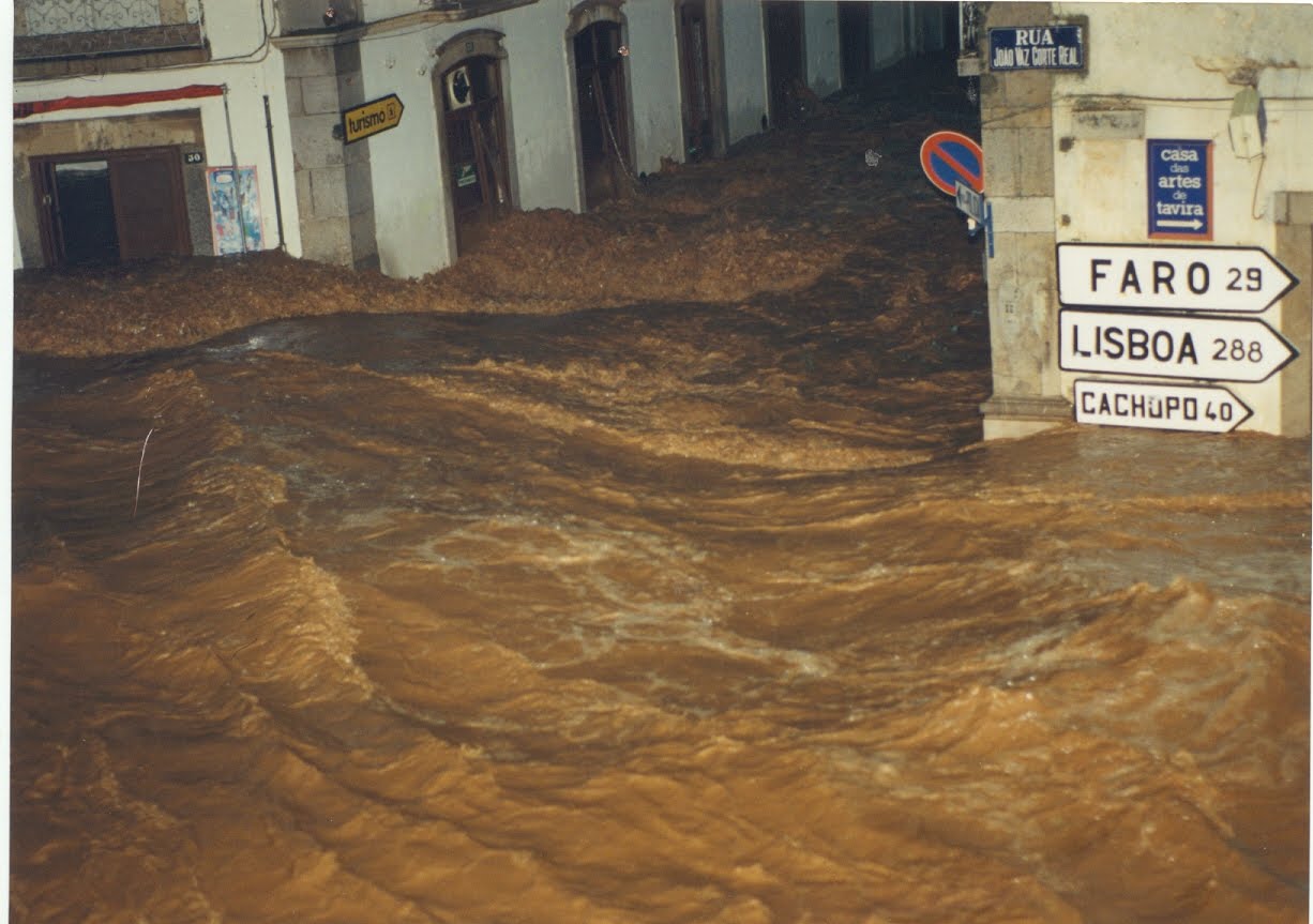 [Tavira_Cheia19891203.JPG]