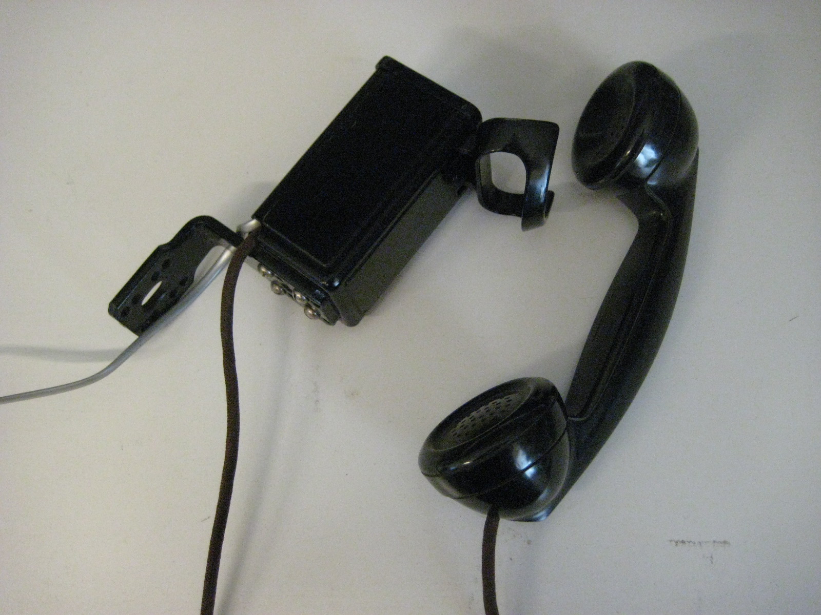K6JCA: Hooking Up a Western Electric 211 "Spacesaver" Telephone