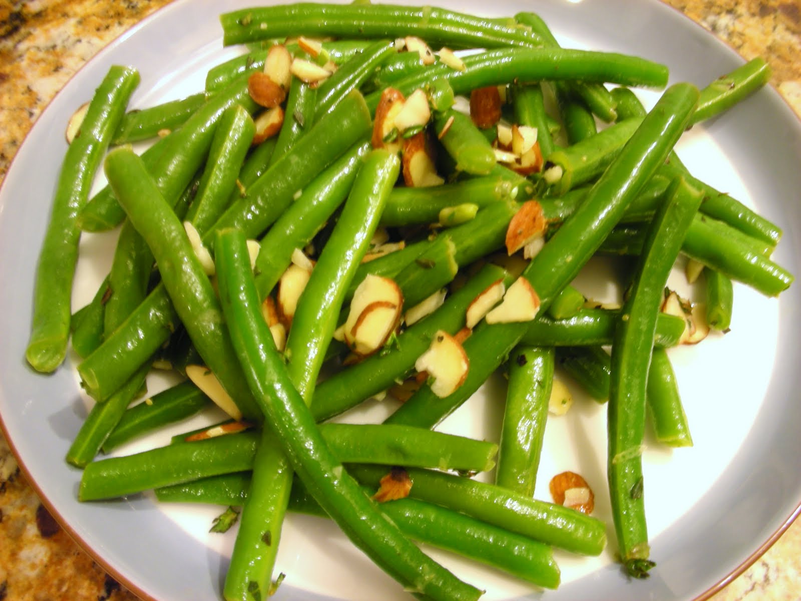 Everyday Vegan Green Beans with Garlic Vinaigrette