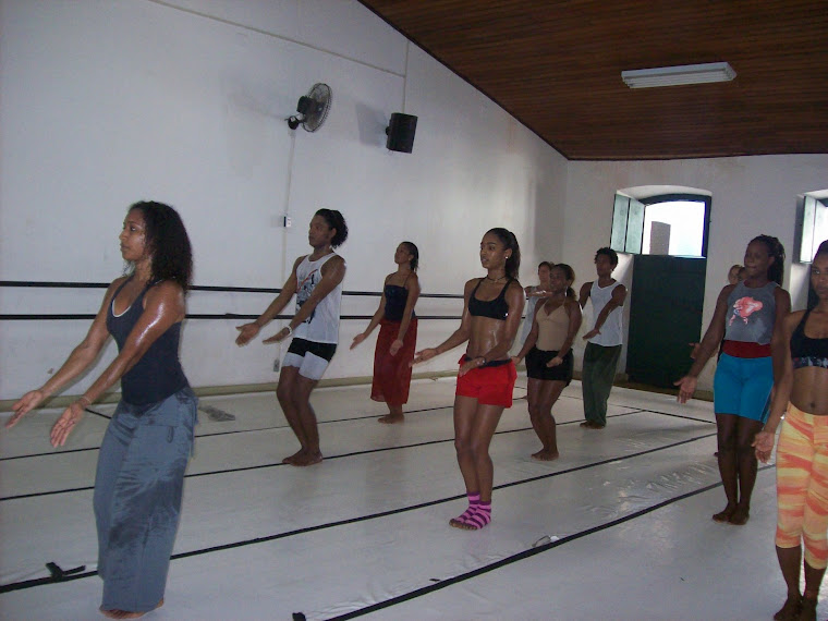 OFICINA DIA D DA DANÇA