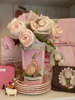 Tausendschön-Niederkassel: Blick in die Schränke