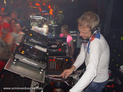 armin_van_buuren_11.jpg