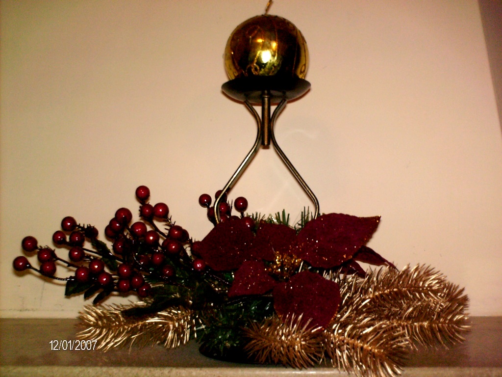 [Arranjo+Natal+vela+dourada.jpg]