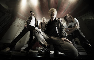 Duo Paparazzi: Deep Insight, Sucker for love review