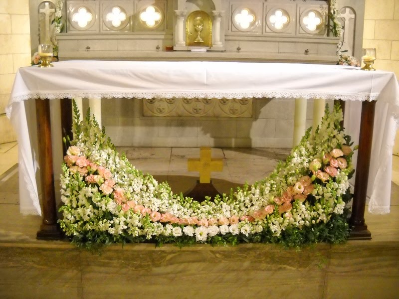 Arreglos florales para iglesias - Imagui